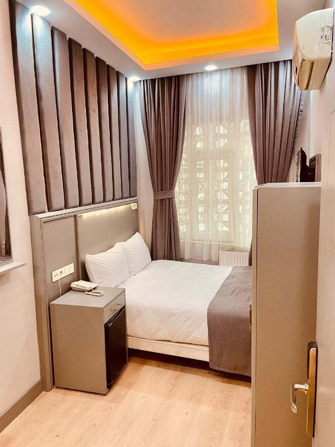 Crowned Plus Hotel Стамбул Экстерьер фото