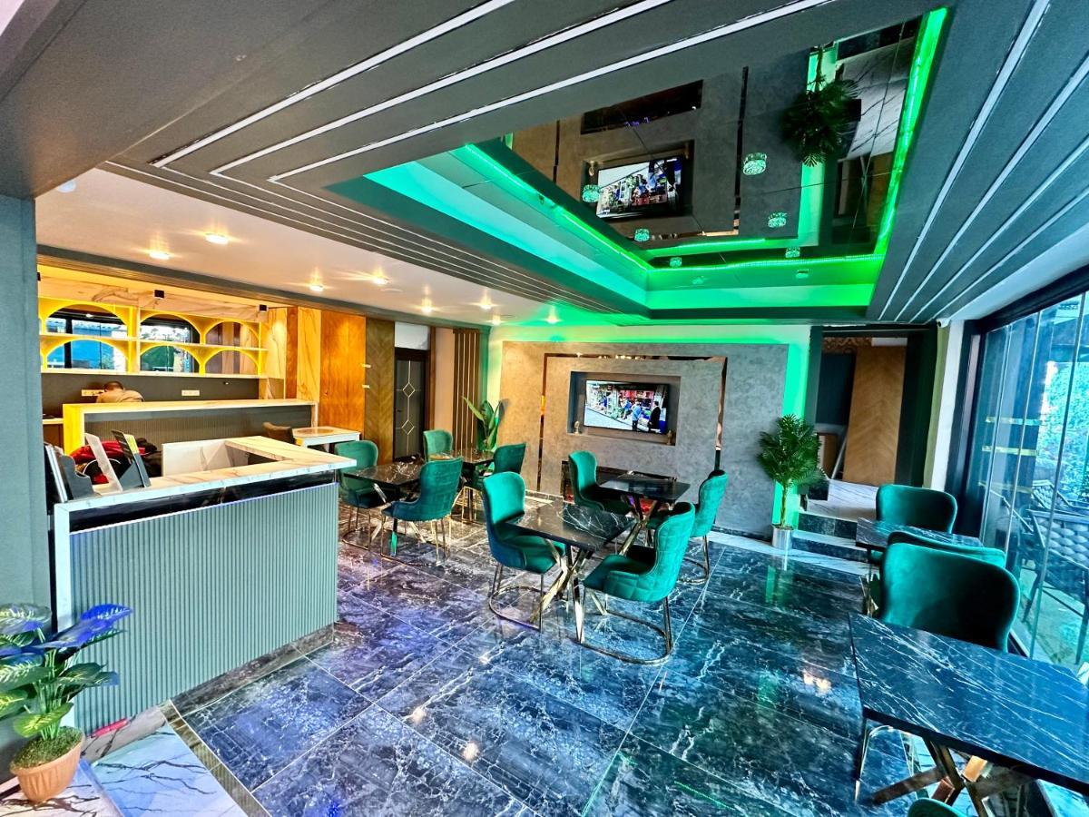 Crowned Plus Hotel Стамбул Экстерьер фото