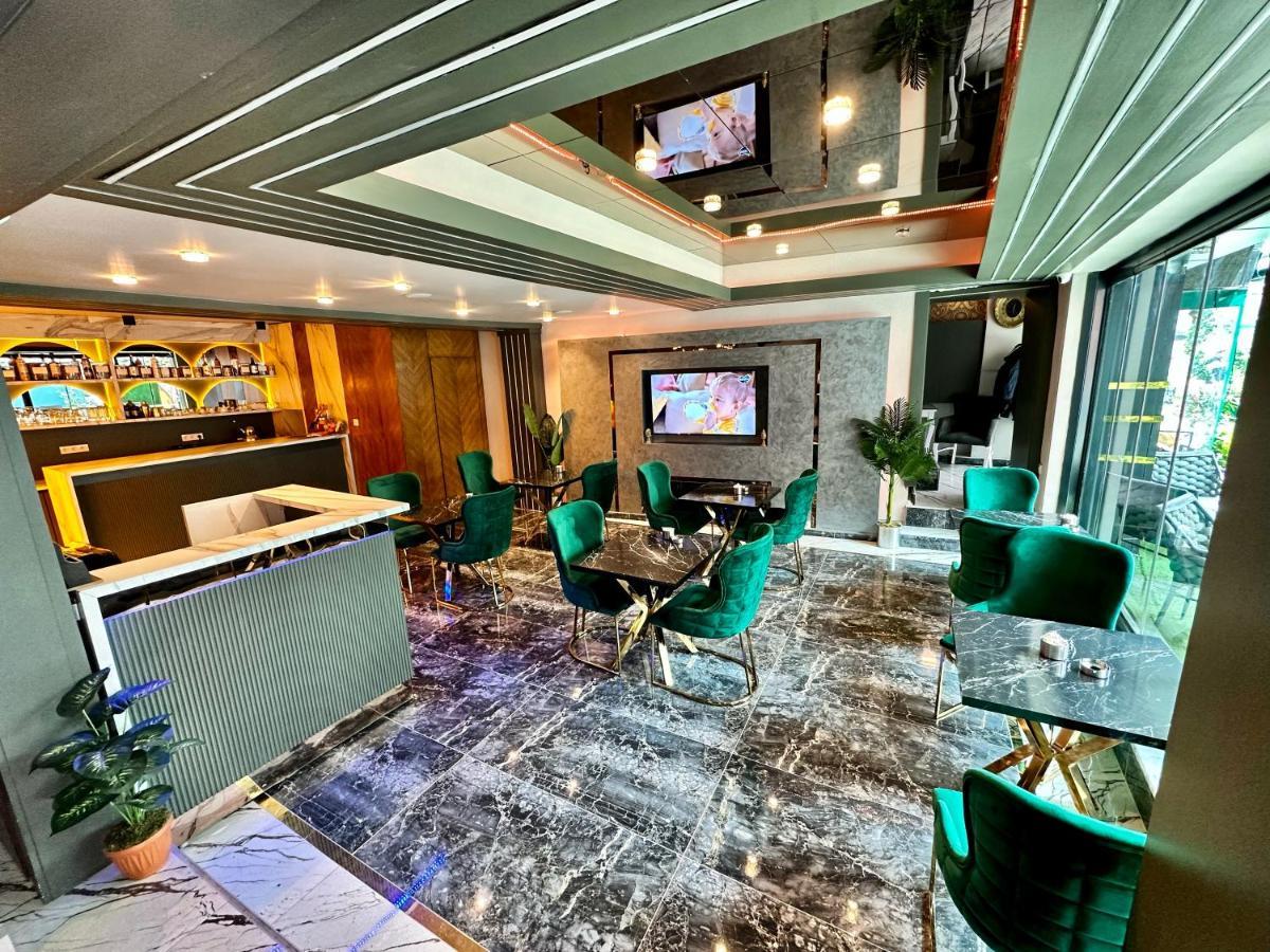 Crowned Plus Hotel Стамбул Экстерьер фото